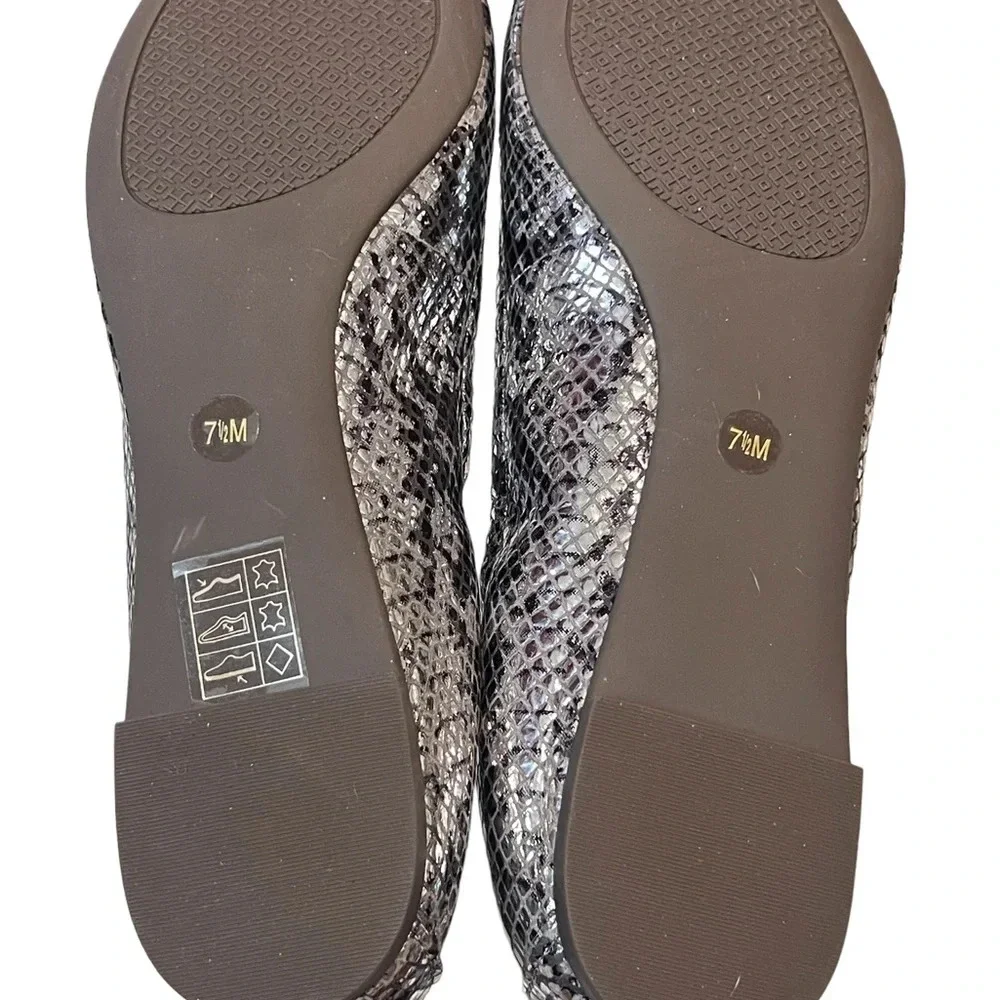 NIB TORY BURCH York Metallic Roccia Powder Suede Ballet Flat Silve… - Picture 7 of 9
